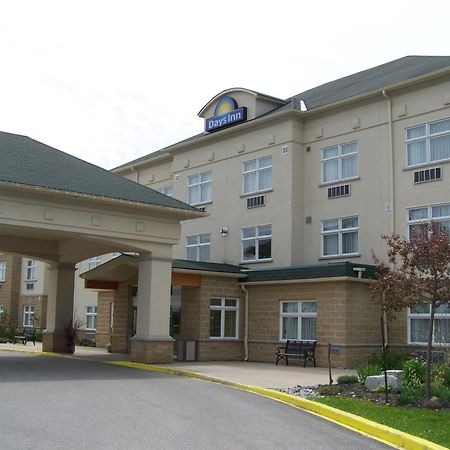 Days Inn By Wyndham Orillia Exterior foto